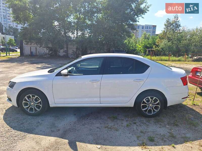 Лифтбек Skoda Octavia 2017 в Киеве