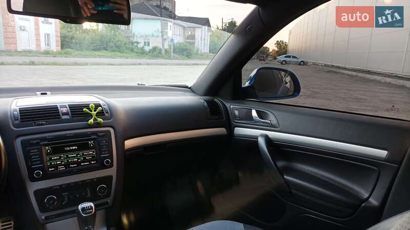 Универсал Skoda Octavia 2011 в Коростене