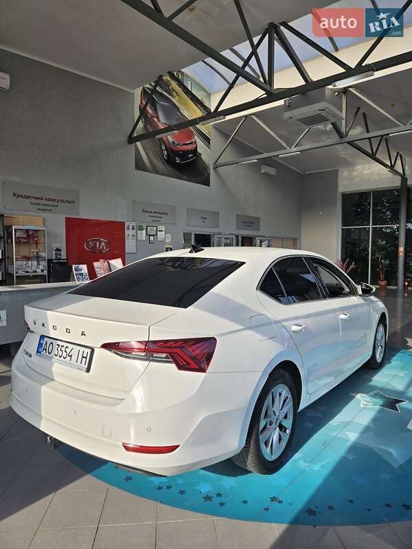 Ліфтбек Skoda Octavia 2020 в Хусті