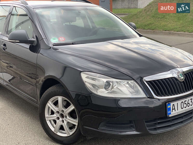 Универсал Skoda Octavia 2012 в 
