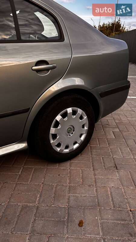 Ліфтбек Skoda Octavia 2001 в Черкасах фото 12 Ліфтбек Skoda Octavia 2001 в Черкасах