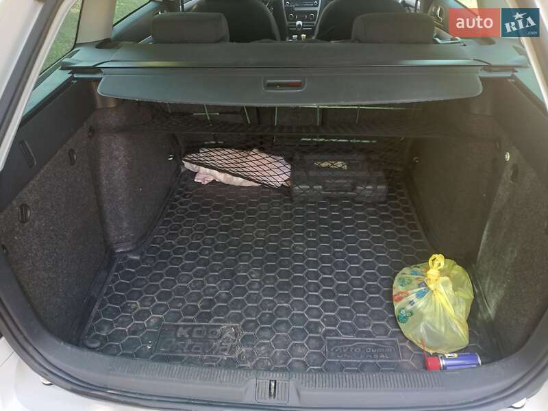 Универсал Skoda Octavia 2011 в Запорожье фото 4 Универсал Skoda Octavia 2011 в Запорожье