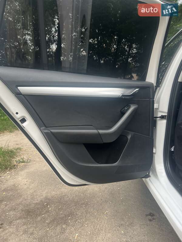 Универсал Skoda Octavia 2017 в Хмельницком