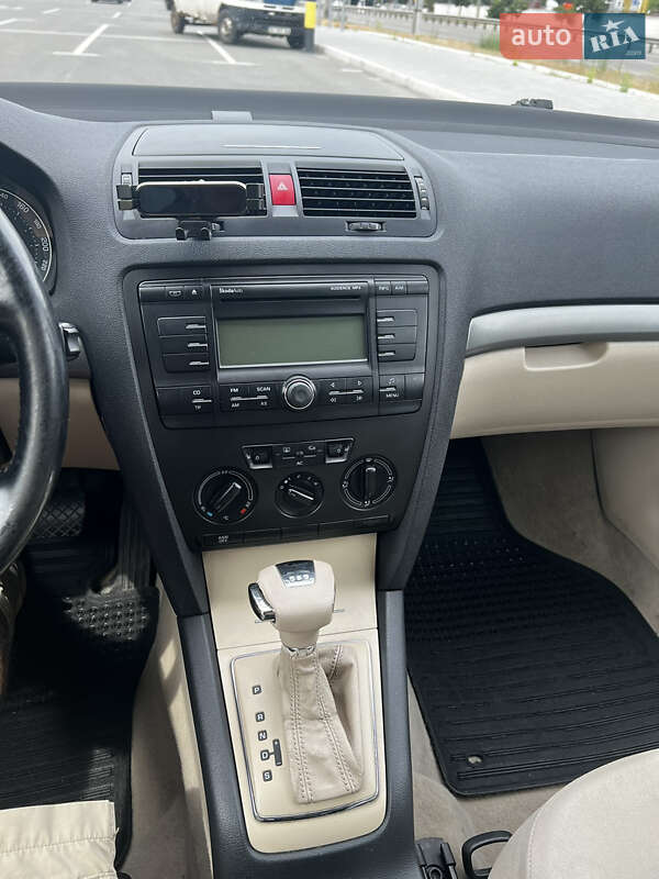 Ліфтбек Skoda Octavia 2006 в Києві