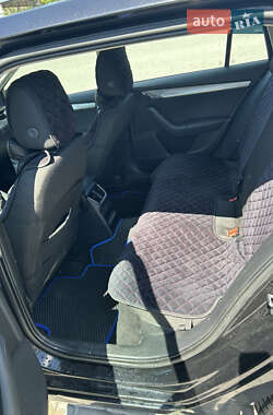 Універсал Skoda Octavia 2014 в  фото 5 Універсал Skoda Octavia 2014 в