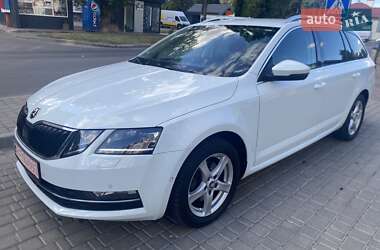 Універсал Skoda Octavia 2019 в Луцьку