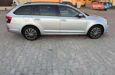 Универсал Skoda Octavia 2015 в 