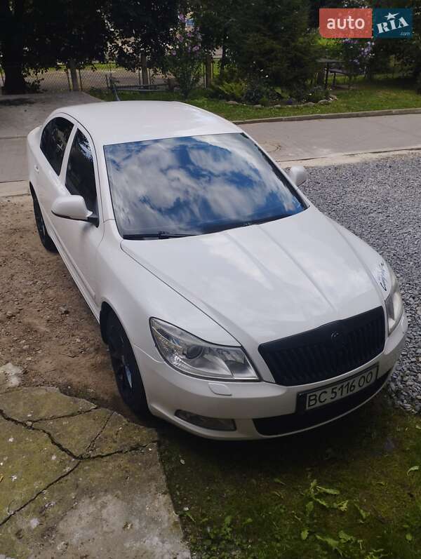 Ліфтбек Skoda Octavia 2009 в Ходореві