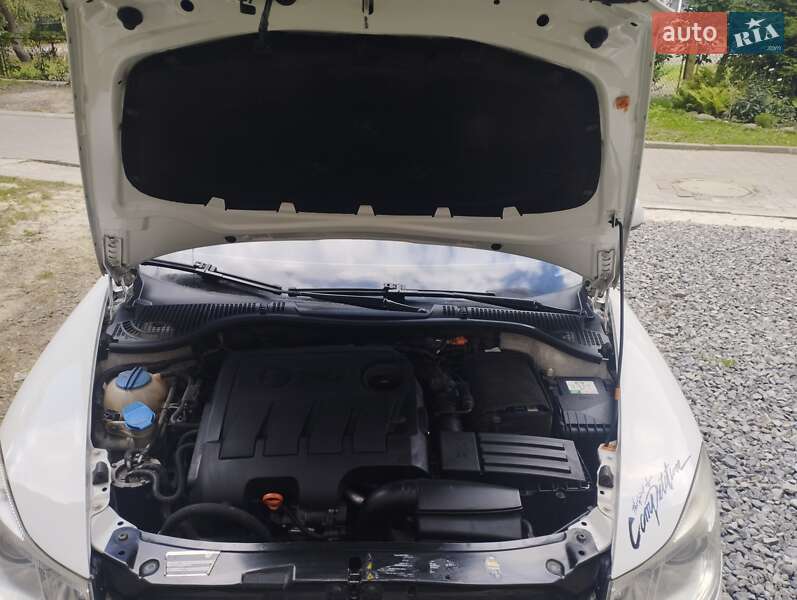 Ліфтбек Skoda Octavia 2009 в Ходореві