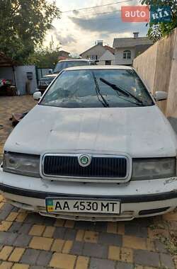 Лифтбек Skoda Octavia 1999 в Киеве