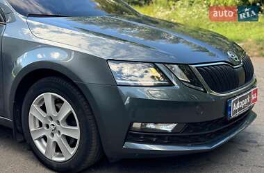 Універсал Skoda Octavia 2017 в  фото 4 Універсал Skoda Octavia 2017 в