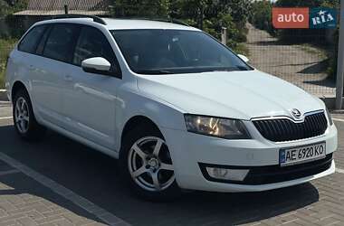 Універсал Skoda Octavia 2015 в Дніпрі
