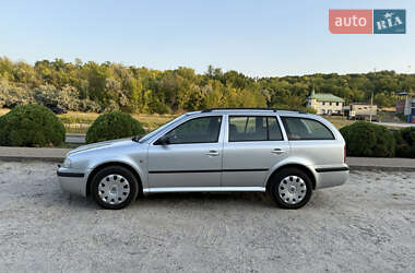 Универсал Skoda Octavia 2010 в 