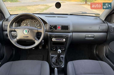 Универсал Skoda Octavia 2010 в 