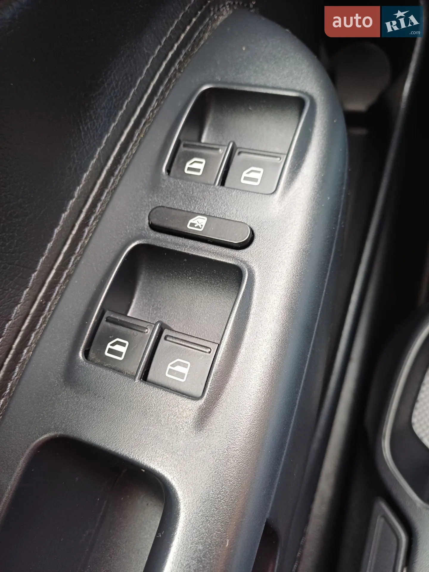 2011 Skoda Octavia - мініатюра 11