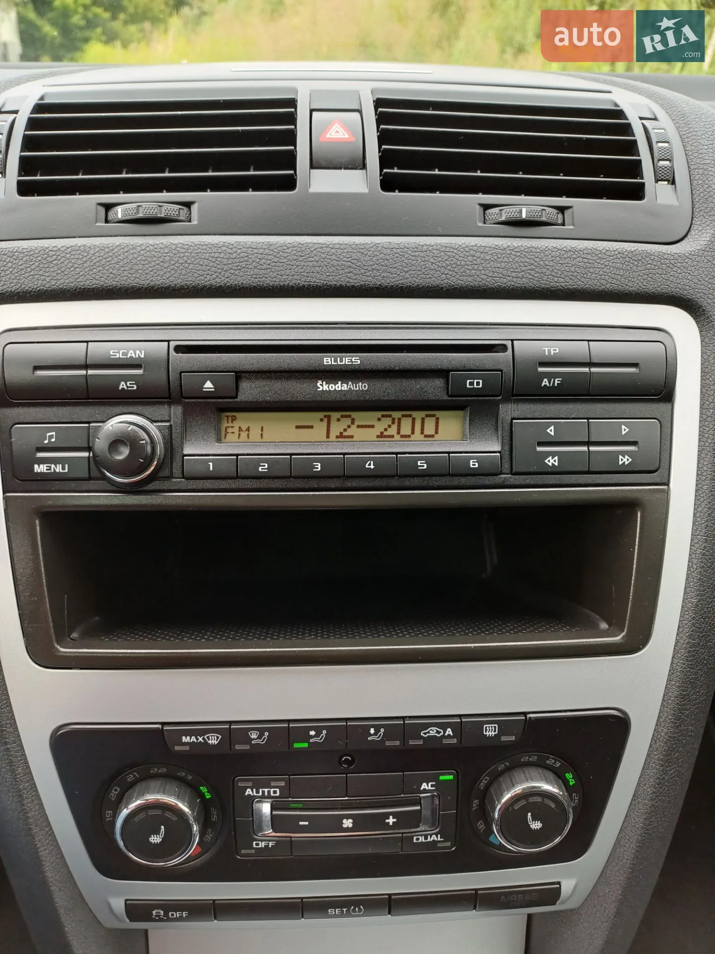 2011 Skoda Octavia - мініатюра 15