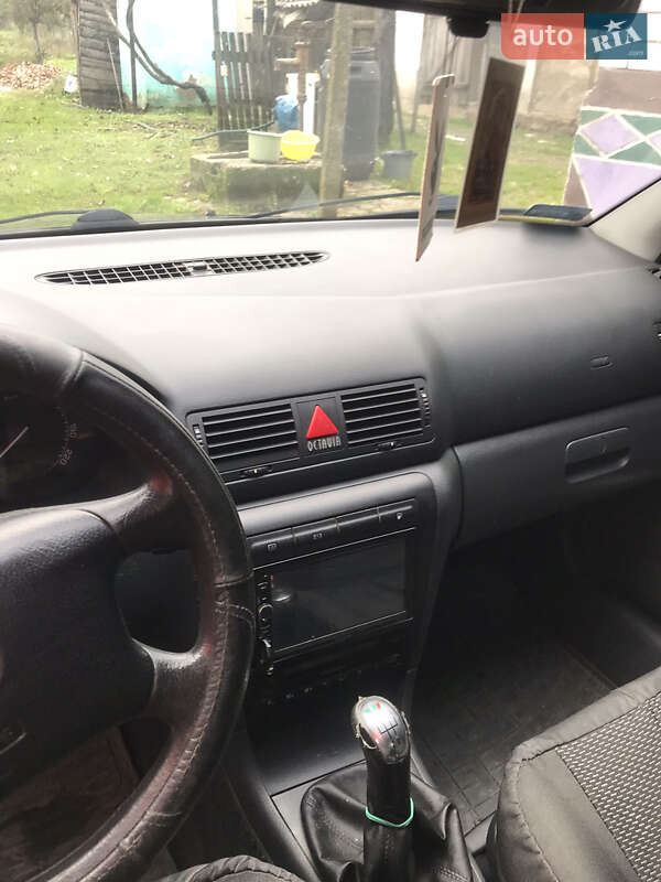 Лифтбек Skoda Octavia 2001 в Виноградове