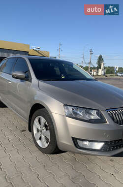 Универсал Skoda Octavia 2013 в Вышгороде
