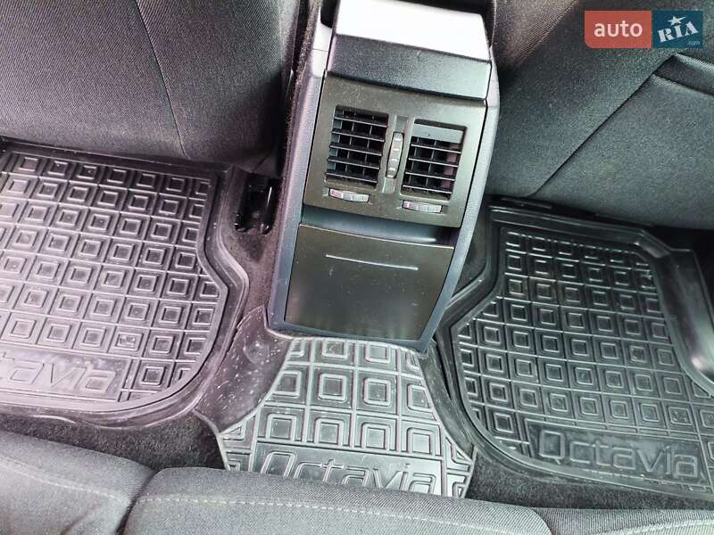 Универсал Skoda Octavia 2012 в Луцке