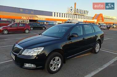 Универсал Skoda Octavia 2011 в 