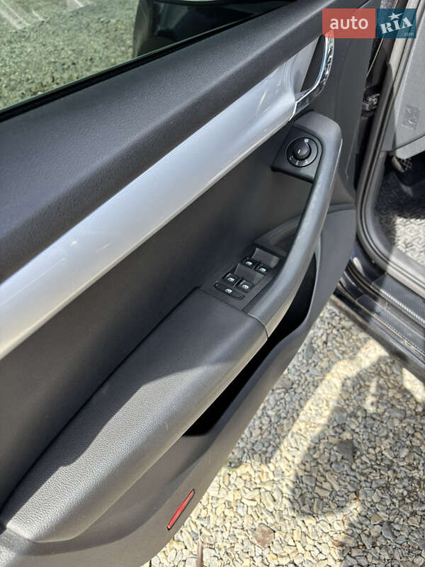 Універсал Skoda Octavia 2015 в Виноградові