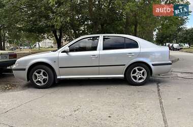 Лифтбек Skoda Octavia 2003 в 