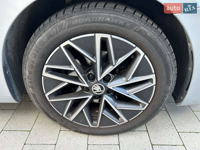 Универсал Skoda Octavia 2021 в Чопе