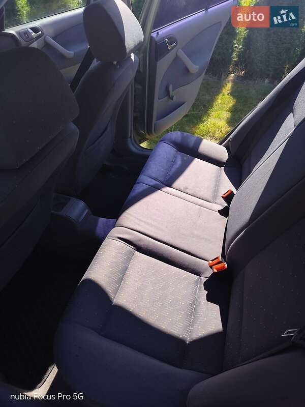 Лифтбек Skoda Octavia 2002 в Днепре