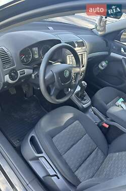 Лифтбек Skoda Octavia 2012 в 