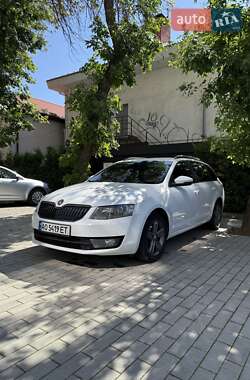 Универсал Skoda Octavia 2014 в Ужгороде
