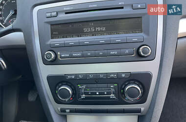 Лифтбек Skoda Octavia 2012 в 