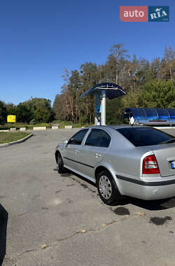 Лифтбек Skoda Octavia 2005 в 