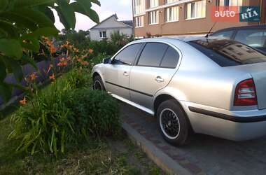 Лифтбек Skoda Octavia 2006 в Остроге