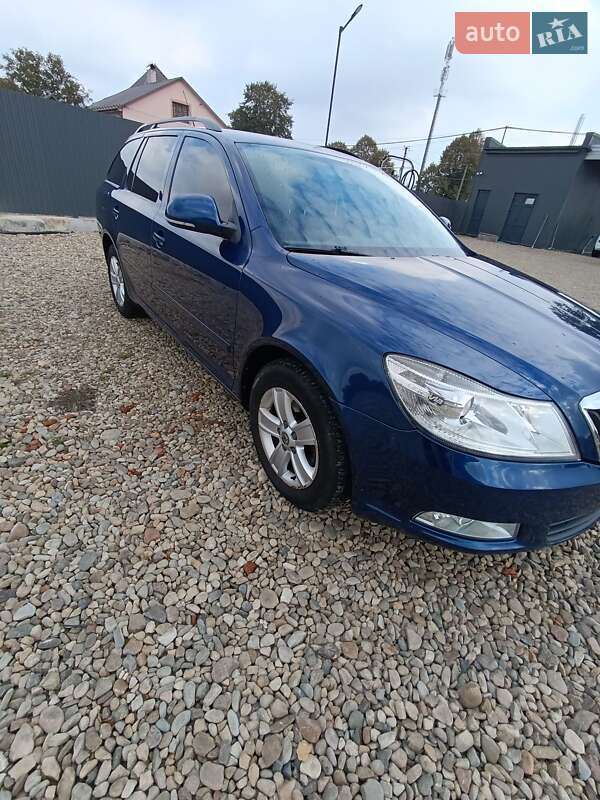 Универсал Skoda Octavia 2010 в 