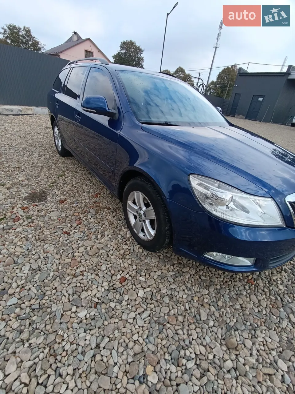 Хороше збережене економне авто ,працює чітко ,ходова не стукає,у користуванні 4 роки ,екологія на місці,здійснювалась 2 роки тому перереєстрація
Є подряпина ззаді на бампері,на фото видно

5 тис тому повністю обслужив (ремні,ролики , помпу), масла фільтра замінено ,брав для себе,продаю у зв'язку з переїздом
