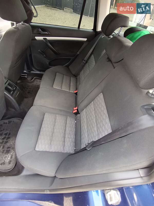 Универсал Skoda Octavia 2010 в Брошневе-Осаде