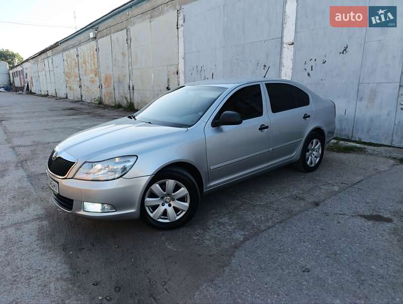 Ліфтбек Skoda Octavia 2012 в Коростені