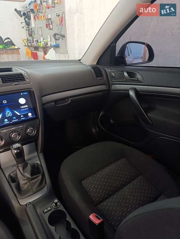 Ліфтбек Skoda Octavia 2012 в Коростені