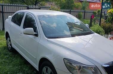 Лифтбек Skoda Octavia 2010 в 