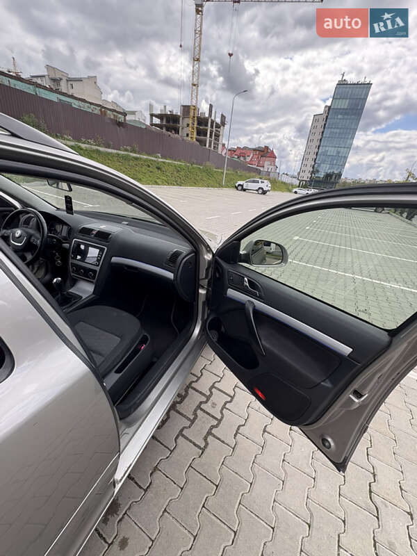 Универсал Skoda Octavia 2010 в Тернополе