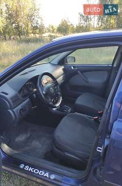 Лифтбек Skoda Octavia 2008 в 