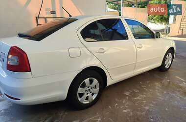 Лифтбек Skoda Octavia 2012 в 