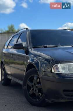 Универсал Skoda Octavia 2001 в Сарнах
