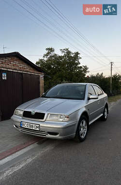 Ліфтбек Skoda Octavia 1998 в Луцьку