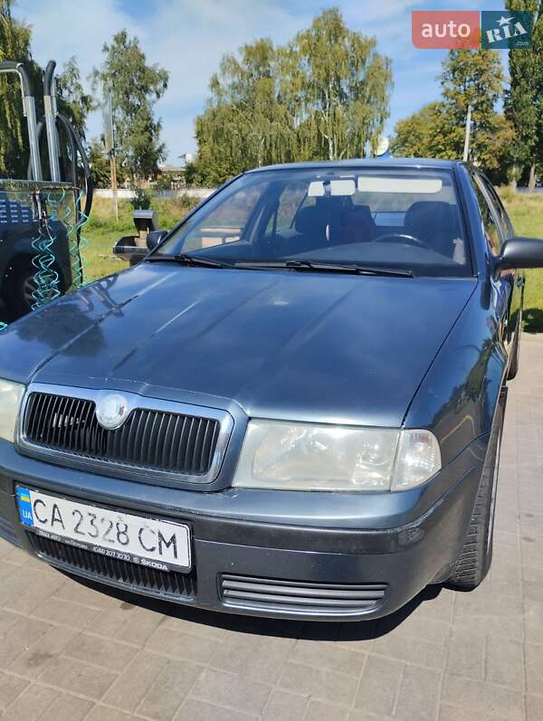Лифтбек Skoda Octavia 2004 в Черкассах