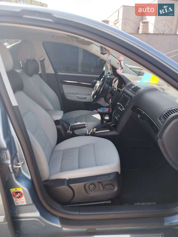 Ліфтбек Skoda Octavia 2009 в Кривому Розі