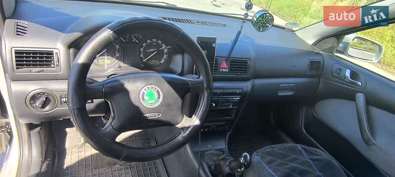 Универсал Skoda Octavia 2004 в Звягеле