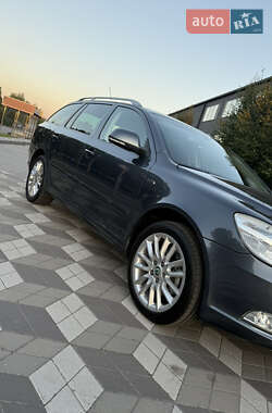 Универсал Skoda Octavia 2010 в 