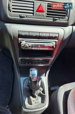 Универсал Skoda Octavia 2002 в 