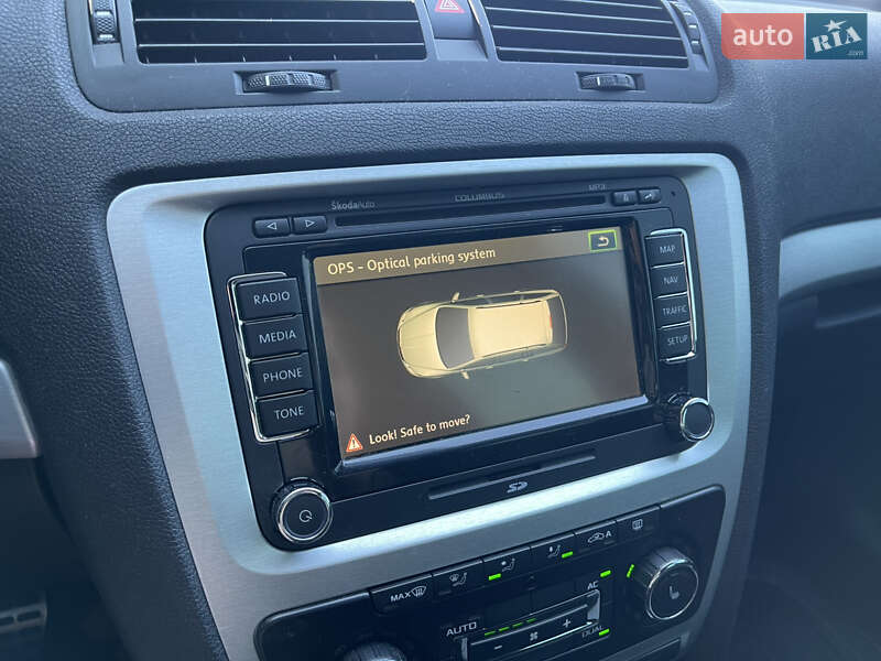 Универсал Skoda Octavia 2010 в Ладыжине